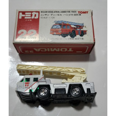 Tomica no 22 Nissan Diesel Afrial Ladder Fire Truck Made in Japan TEPCO