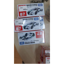 Tomica No 87 Lamborghini Aventador LP700-4 Police Car